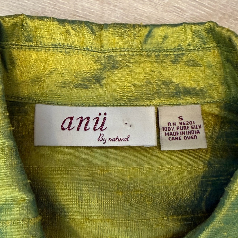 Vintage 100% Silk Iridescent Blouse - Picture 5 of 6
